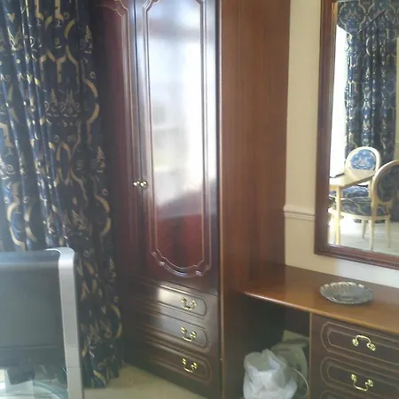 Hotel Ambassador
